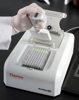 NanoDrop 8000 Спектрофотометр 220-750 нм от 1 мкл 8 образцов Thermo